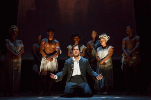 AmazingGraceBway0335r-1000x667